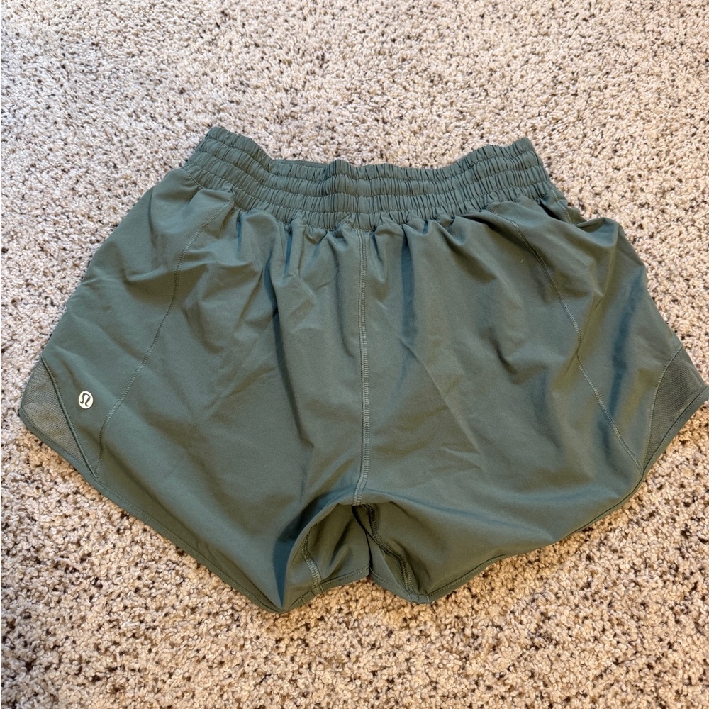 Lululemon 4” High Rise Hotty Hot Shorts Grey Eucalyptus